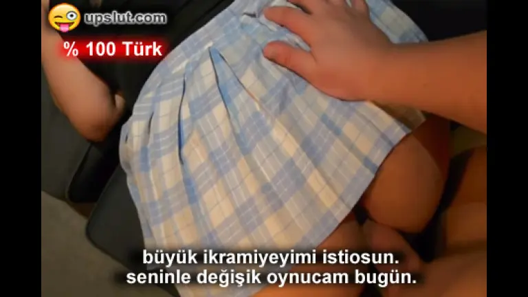 domaltarak geciren tombul sevgiliyi sikerken terleten firlama.jpg